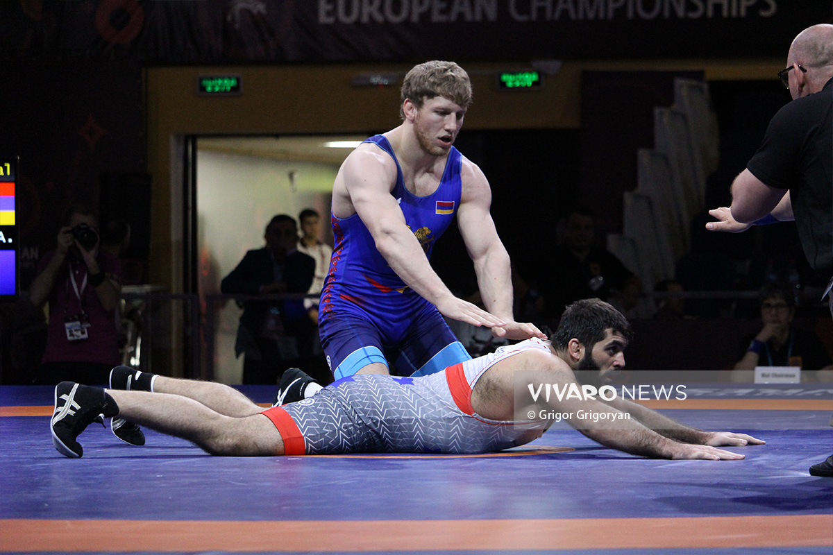 wrestling armenia 1 1 - Արթուր Ալեքսանյանը մեծ առավելությամբ հաղթեց հայազգի ըմբիշին և դուրս եկավ քառորդ եզրափակիչ (տեսանյութ, լուսանկարներ)