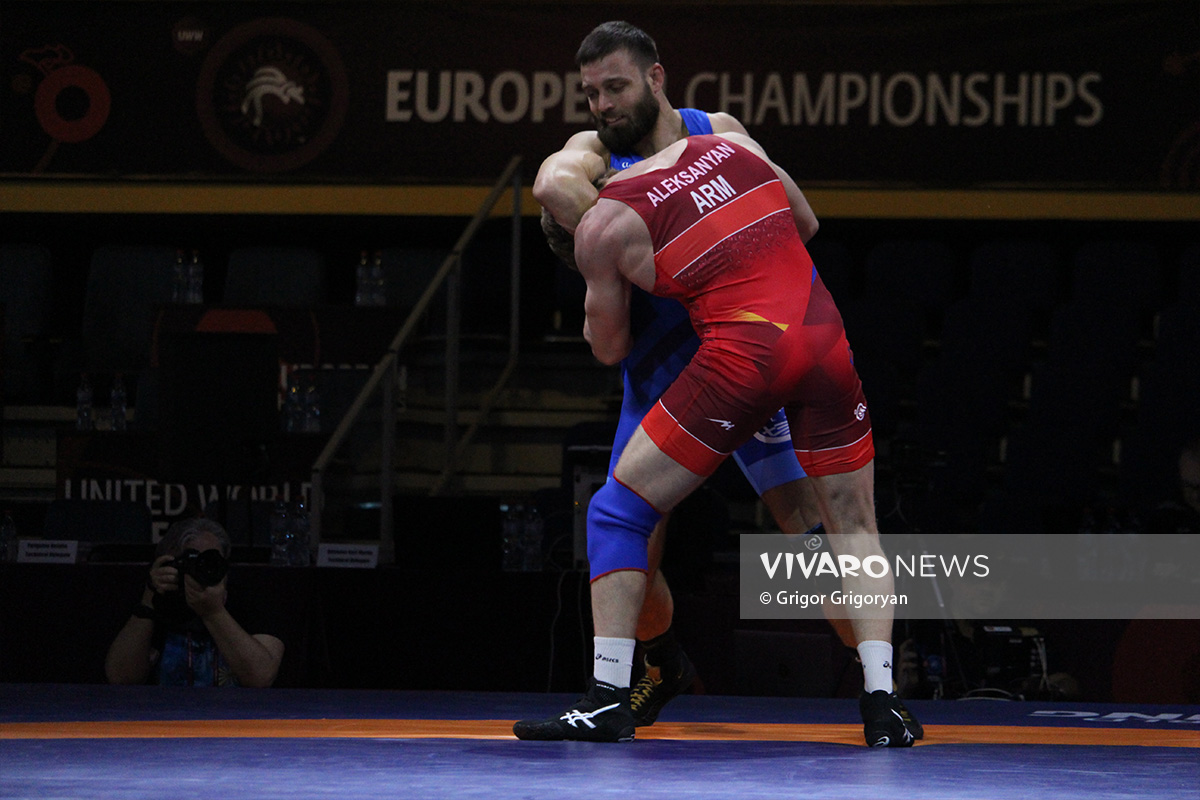 wrestling armenia 4 1 3 - Արթուր Ալեքսանյանը և Մաքսիմ Մանուկյանը կիսաեզրափակիչում են, Ասլանյանը պարտվեց Սուրկովին (տեսանյութեր, լուսանկարներ)