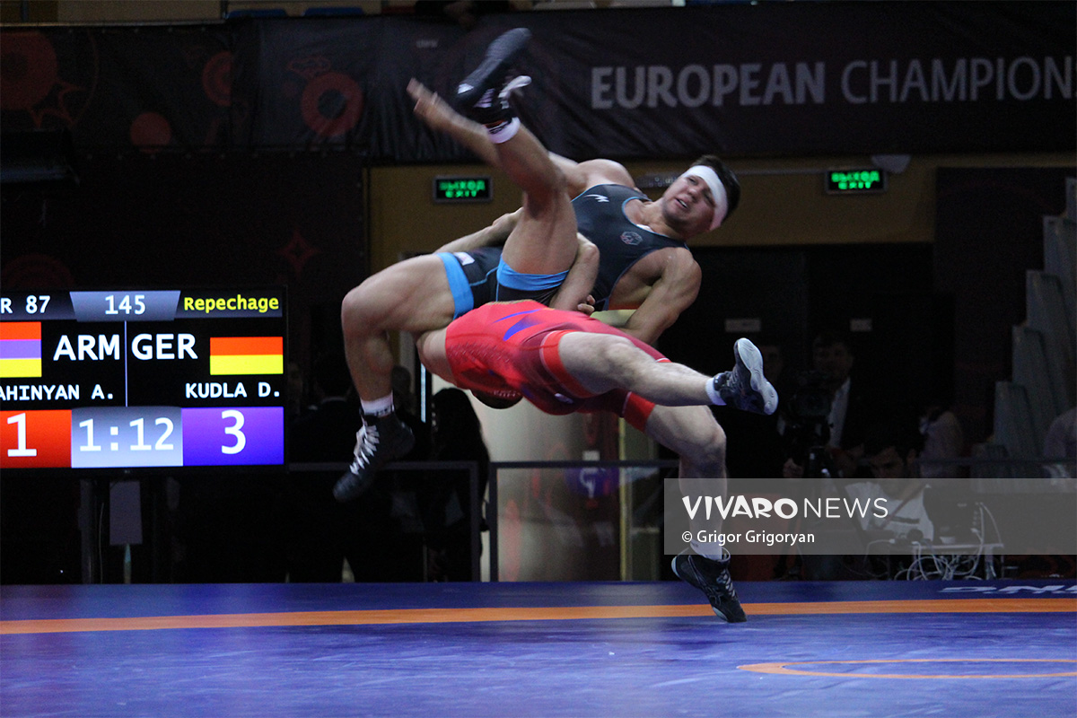 wrestling armenia 7 - Արթուր Շահինյանը վիճելի պարտություն կրեց 2-րդ սփոփիչ գոտեմարտում (տեսանյութ, լուսանկարներ)