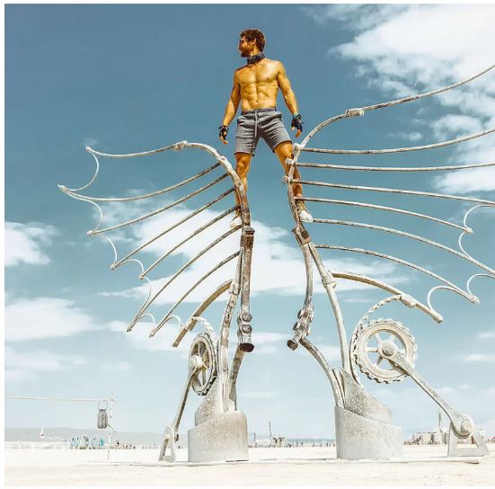 789654 - «Այրվող մարդ» ամենահեղինակավոր արվեստի միջոցառման լուսանկարները