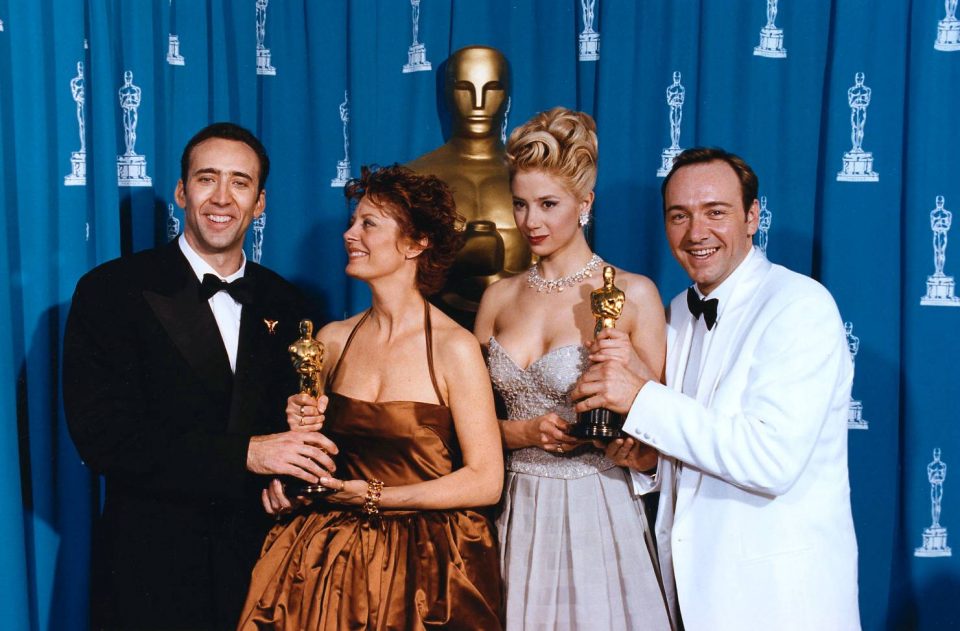 1996 960x631 - Տարբեր տարիների «Օսկար» մրցանակաբաշխության առաջին և երկրորդ պլանի լավագույն դերասան-դերասանուհիները (լուսանկարներ)