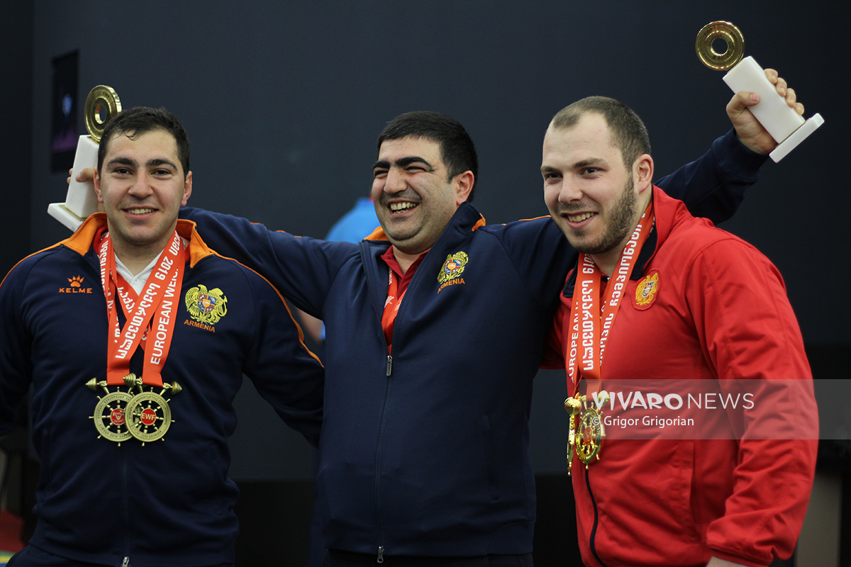 Weightlifting European Championship Batumi Hakob Mkrtchyan Davit Hovhannisyan Backstage Celebration 1 - Հայկական երեկոն Բաթումիում՝ մեդալների ողջ փայլով. VNews.am-ի ֆոտոշարքը
