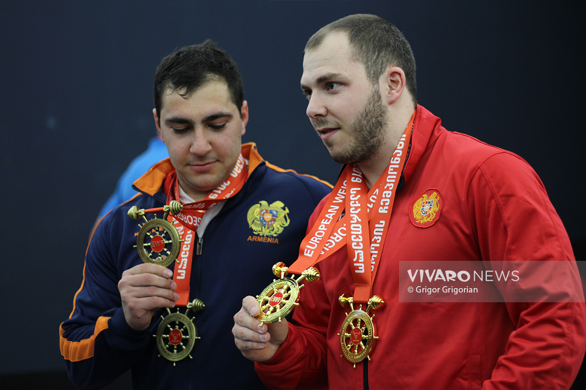 Weightlifting European Championship Batumi Hakob Mkrtchyan Davit Hovhannisyan Backstage Celebration 8 - Հայկական երեկոն Բաթումիում՝ մեդալների ողջ փայլով. VNews.am-ի ֆոտոշարքը