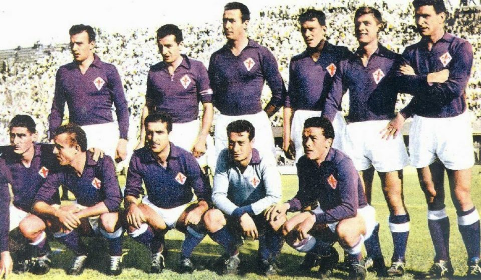 1955–56 Associazione Calcio Fiorentina 960x559 - «Լիվերպուլը» «շնչում» է նրանց թիկունքում․ 10 ամենաերկար անպարտելի շարքերը թոփ-5 լիգաներում