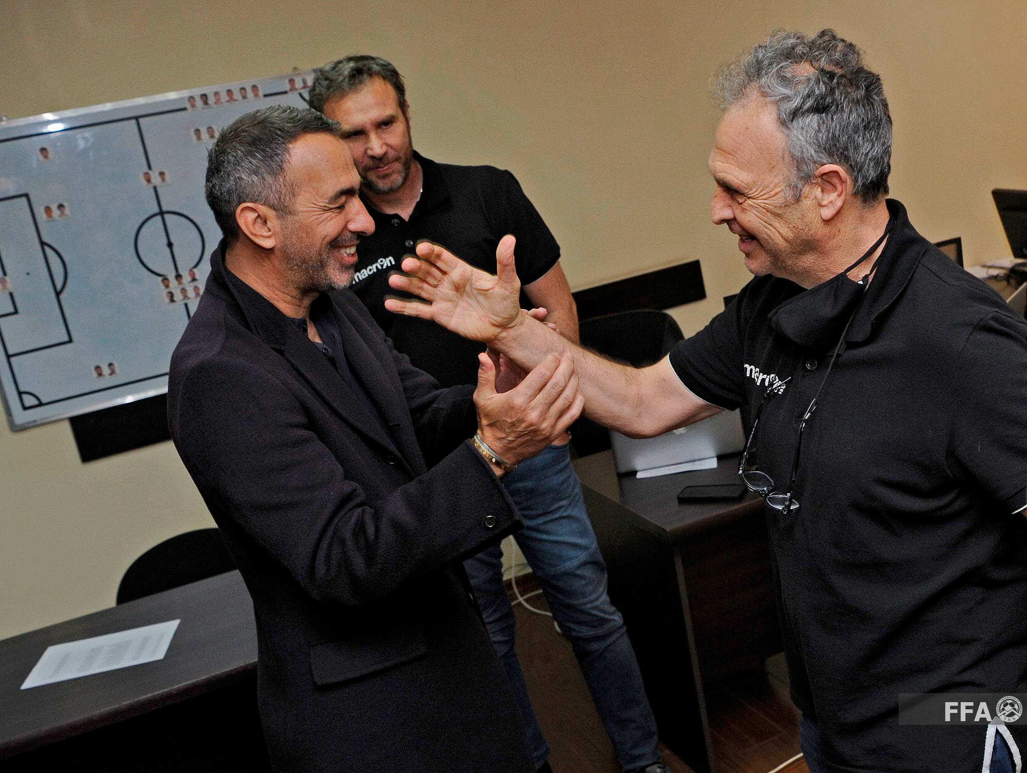 11 2 - ՀՖՖ նախագահ Արմեն Մելիքբեկյանը հանդիպել է Յուրի Ջորկաեֆֆին (ֆոտոշարք)