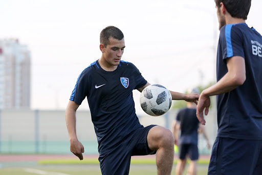 artur galoyan - Հայաստանի հավաքականից հրավերի սպասող ֆուտբոլիստը կարող է տեղափոխվել ռուսական գրանդ