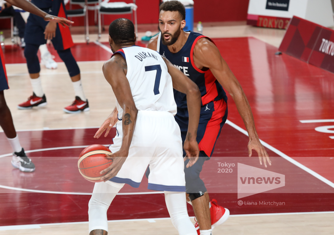 france usa basketball gold match olympics 202025 - ԱՄՆ հավաքականի 16-րդ չեմպիոնությունն Օլիմպիական խաղերում՝ VNews-ի ֆոտոշարքում