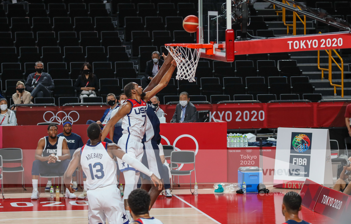 france usa basketball gold match olympics 20206 - ԱՄՆ հավաքականի 16-րդ չեմպիոնությունն Օլիմպիական խաղերում՝ VNews-ի ֆոտոշարքում