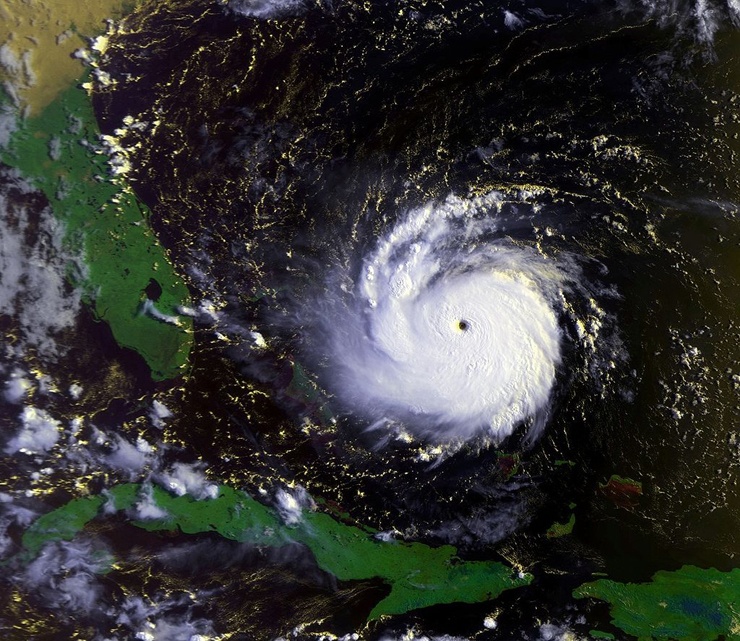 Uragan Jendrju - Մարդկության պատմության 10 ամենամեծ բնական աղետները